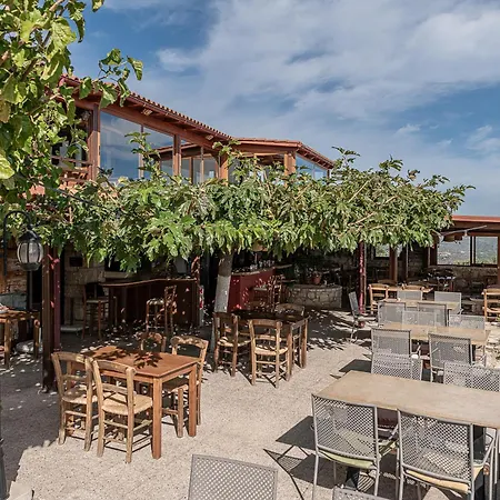 Earino Apartment Kato Asites