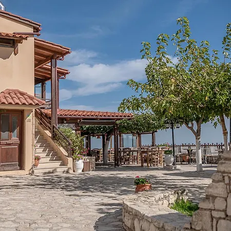 Earino Apartment Kato Asites